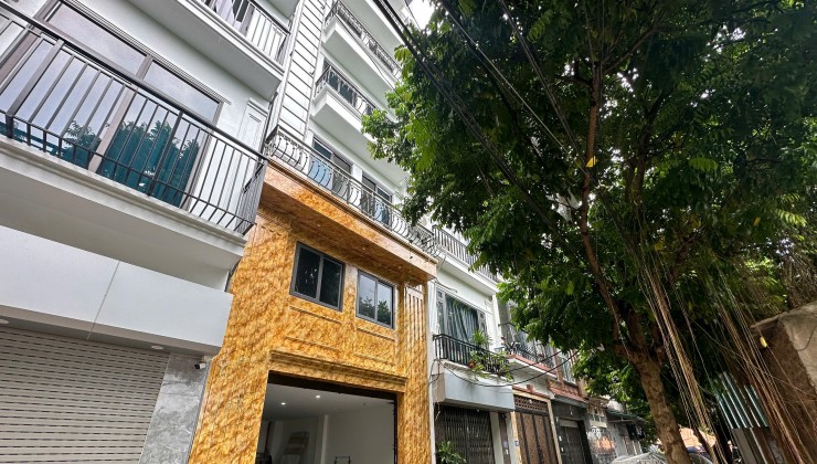 (Siêu Phẩm) Tòa Apartment xây mới ở Văn Trì - Cầu Diễn - Ô tô vào nhà - DT 1 tỷ/năm - Tin Thật 100%