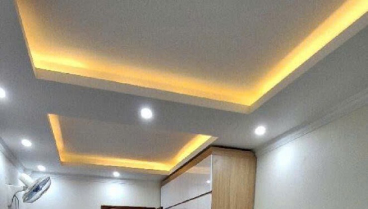 Nhà 2 mặt ngõ Ba Đình 38m2 x 5 tầng, ngõ thông, tặng toàn bộ nội thất.