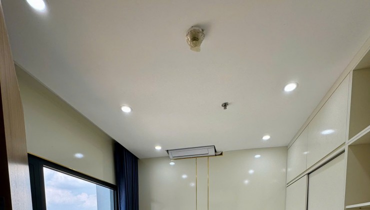 CHỦ ĐI NƯỚC NGOÀI CẦN BÁN GẤP CĂN 1 NGỦ +( 2 Ngủ ) - 43M2 - 3 TỶ BAO PHÍ - TÒA S401 - VINHOMES SMART CITY - FULL NỘI THẤT ĐẸP - GẦN CÔNG VIÊN TRUNG