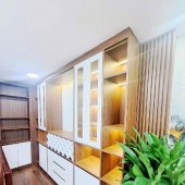 Kim Giang nhà đẹp, ba bước ra phố, ngõ to, 44m2 5 tầng 5 tỷ