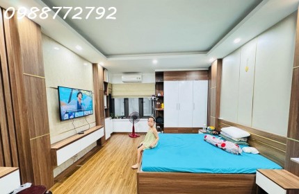 Có 1 không 2, nhà đẹp Trương Định, ô tô đỗ, chủ tự xây chắc chắn, ở luôn, 42m2*5T