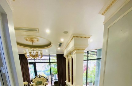 ⚜️ Biệt Thự VIP KĐT Dịch Vọng, 268m2 4T MT 16m, Siêu Đẹp Tặng Nội Thất 20 Tỷ, Chỉ 72 Tỷ ⚜️