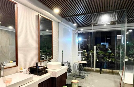 Mặt Phố Lò Đúc Mặt Tiền 6.1M 5 Tầng 30M2 18 Tỷ . Vỉa Hè Rộng Sát Hoàn Kiếm