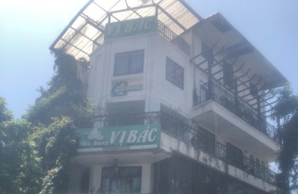 Bán nhà mặt tiền, ô tô đỗ cửa thị trấn Văn Điển, Thanh Trì. Diện tích: 55m2 x 3 tầng.  Giá rẻ chỉ: 1x  tỷ
