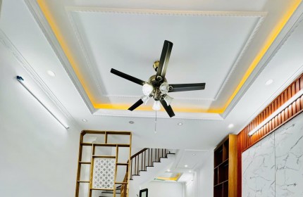 Bán Nhà TT Chúc Sơn - Ở Ngay - 36m2*3 tầng - Ô tô gần