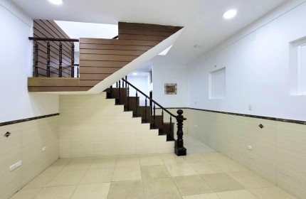 Nhà HXH ,gần Đại học Văn Hóa, Phước Long B, 139m2,4.5x30m, 2 tầng , 3 PN,Hoàn công