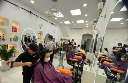 CHÍNH CHỦ CẦN SANG NHƯỢNG SALON TÓC ĐƯỜNG ÔNG ÍCH KHIÊM, PHƯỜNG THẠCH THANG