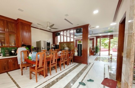 Nguyễn Đình Chiểu, 93m², giá 26 tỷ, Hai Bà Trưng