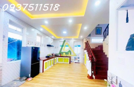 Cho thuê villa 13 phòng ngủ đường Hoàng Văn Thụ p5 giá 40tr