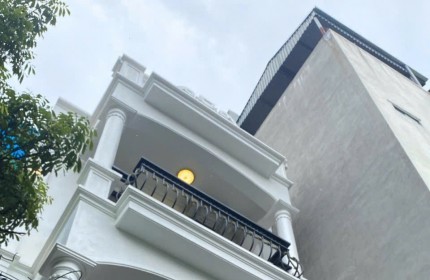Cơ hội sở hữu ngôi nhà 73m2, vị trí đẹp tại Long Biên, giá cực kỳ hấp dẫn