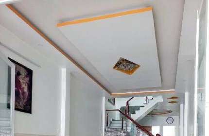 Mặt tiền Bùi Văn Ba kinh doanh cực thịnh phường Tân Thuận Đông Quận 7. 96m2 nhà 3 tầng. 12.3 tỷ