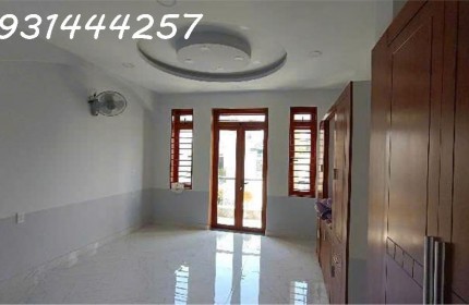 Bán nhà MTKD Lê Văn Duyệt ngay BV Bình Thạnh DTSD 135m2 3 lầu sát bên Q.1 chỉ 11 tỷ