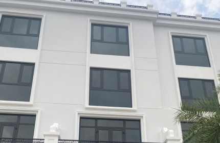 !! CHÍNH CHỦ CHO THUÊ CĂN SHOPHOUSE 4 TẦNG TẠI Vinhomes Royal Lsland VŨ YÊN, HẢI PHÒNG