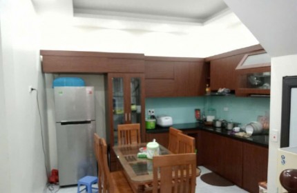 Bán nhà Thạch Bàn, 32m2, 5 tầng, ô tô vào nhà , gần chợ Đồng Dinh chỉ 5.3 tỷ thương lượng