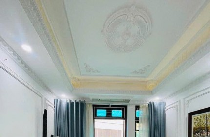 Bán nhà Đại Tự, Kim Chung, Hoài Đức 42m x 4 tầng x MT5m, KD sầm uất, lô góc, ngõ thông, oto đỗ. Giá chỉ 4.85 tỷ.