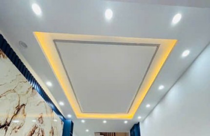 Bán nhà Bùi Xương Trạch- Ngõ rộng- Gần phố- Nhà mới tân gia- 40m- 7,7 Tỷ