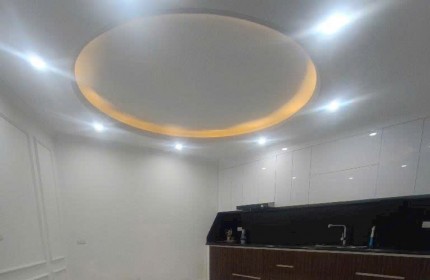 Nhà vị trí đẹp Đống Đa 50m2 x 4 tầng, mặt tiền đẹp - Ô tô gần