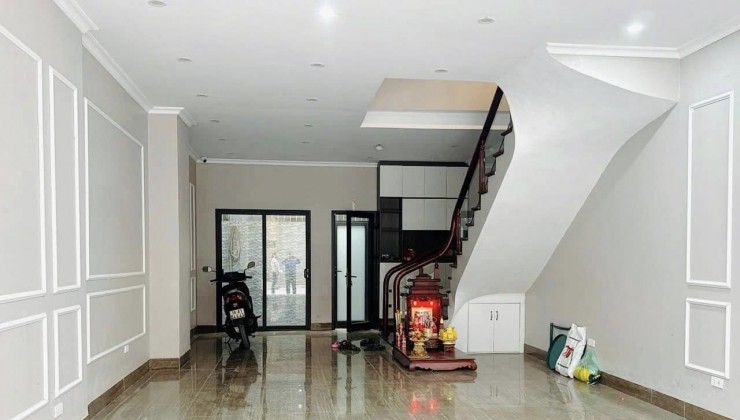 NHÀ LIỀN KỀ MỖ LAO Ô TÔ VÀO NHÀ - GIAO THÔNG THUẬN LỢI - KINH DOANH  VP - NHÀ ĐẸP Ở LUÔN TOÀN BỘ NỘI THẤT XỊN ĐẸP - TIỆN ÍCH BẠT NGÀN.