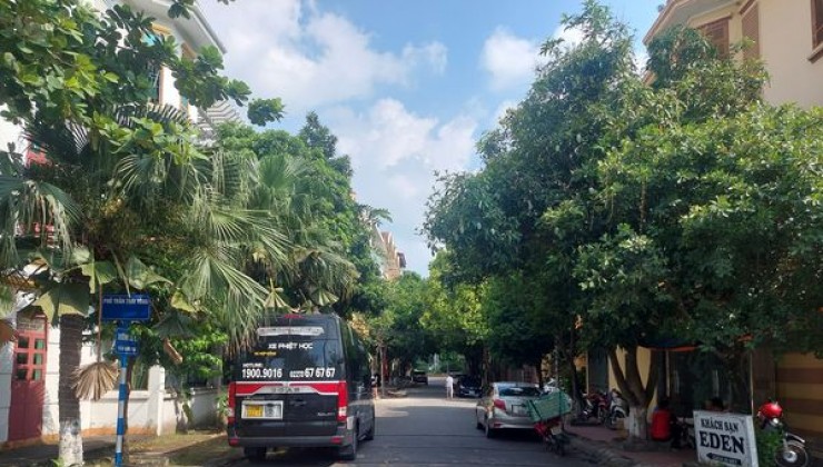 LÔ BIỆT THỰ ĐẸP LONG LANH TOẠ LẠC TẠI KĐT KỲ ĐỒNG VỚI  VỊ TRÍ CỰC ĐẸP GIÁ CỰC RẺ, DT 225M2, MT 10M. GIÁ CHỈ 30tr/M2