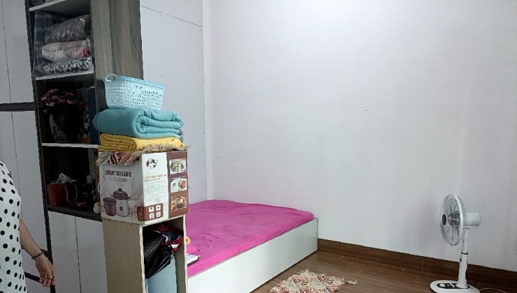 Bán Nhà 92m² , Tăng Nhơn Phú A - Chỉ 4 Tỷ hem xe hơi,  sổ riêng hoàn công đủ
full tiện ích