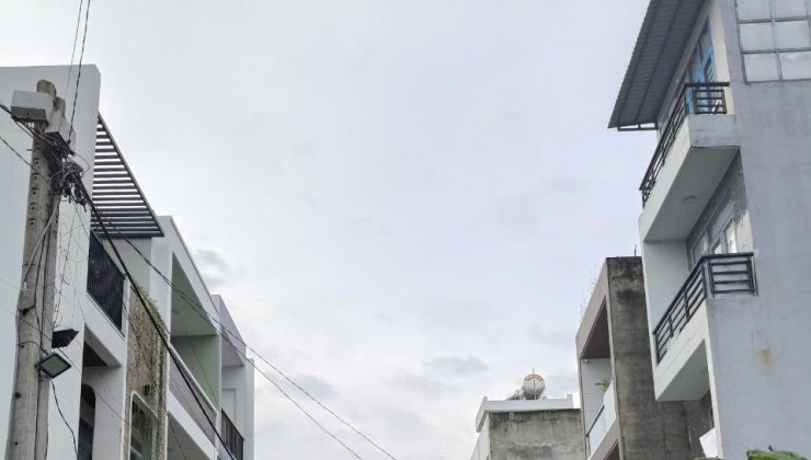 Lô đất rẻ nhất Samsung Village, Bưng Ông Thoàn, Phú Hữu, DT 51,6m2 giá 3,15 tỷ - LH 0911242789