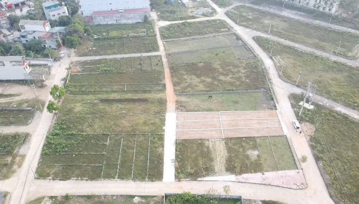 Bán gấp lô đất 113,3m2 cách chợ Hòa Lạc Thạch Thất có 200m