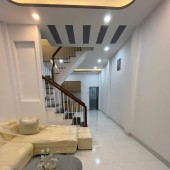Nhà 2 tầng đường Hoà Trung - Vĩnh Hoà,Nha Trang. 