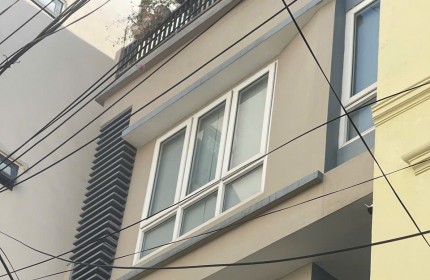 Bán nhà Nguyễn Lương Bằng 60m2,3 ngủ đủ công năng, cách vài bước chân ra phố .nhỉnh  12 tỏi.