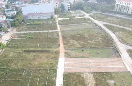 Bán gấp lô đất 110,8m2 ngay sát doanh trại quân đội và chợ Hòa Lạc