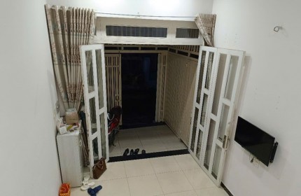 BÁN NHÀ MẶT TIỀN NHỰA 8M, PHƯỜNG PHÚ THUẬN, QUẬN 7. 80M2