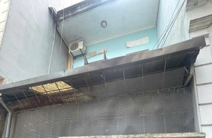 Chính chủ cần bán nhà trần cung , 50m2 , mặt tiền trước sau 4m ngõ thông vị trí đẹp