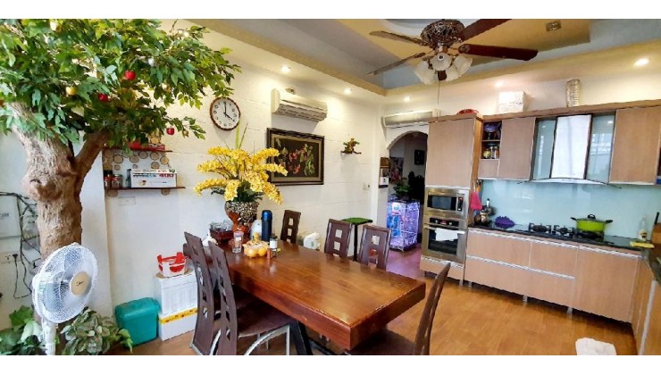 $$ NHÀ LÔ GÓC SIÊU HIẾM - 2 THOÁNG - 6 PHÒNG NGỦ - 9.8 TỶ