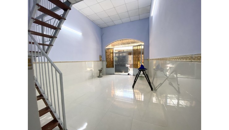 52M2 KHÔNG LỘ GIỚI - KHÔNG QUY HOẠCH - 1 PHÚT QUA GÒ VẤP - GẦN MẶT TIỀN - 52M2 - 3.3 TỶ.