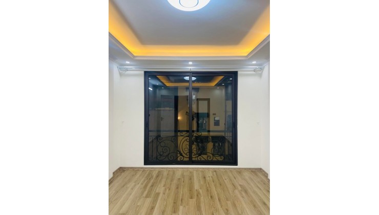 NHÀ YÊN HÒA 30M2X5T 7.6 TỶ -DÒNG TIỀN ĐỈNH - AN SINH TỐT