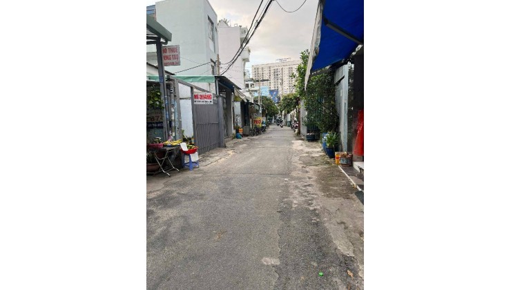 BÁN NHÀ TRƯỜNG CHINH  - TÂN THỚI NHÁT -  Q12 - 5X21 - CẤP 4 - HẺM XE HƠI - 5 TỶ