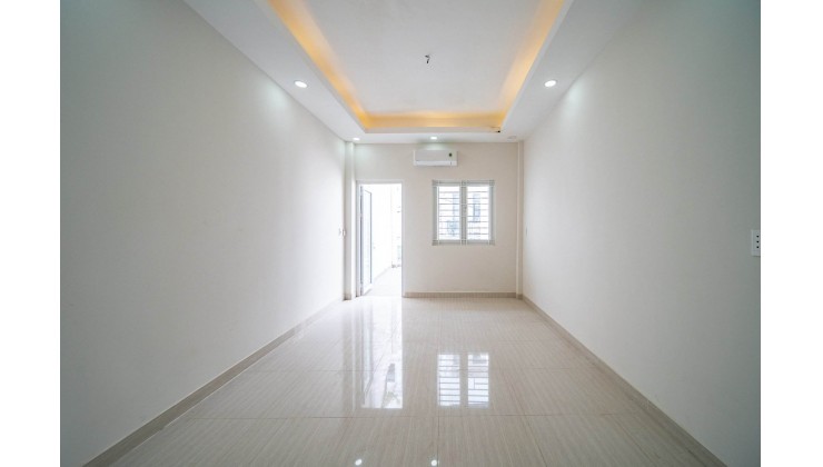 Bán nhà HXH Cách Mạng Tháng 8 Tân Bình, 60m2 3 tầng BTCT giá chỉ 8.x tỷ TL