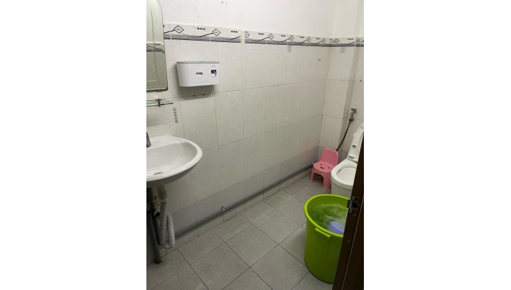 Cho Thuê Nhà Số 22 Đường Cửu Long P15 Q10,Ngang 3.2Mx9M,1 Lầu 2PN 1WC