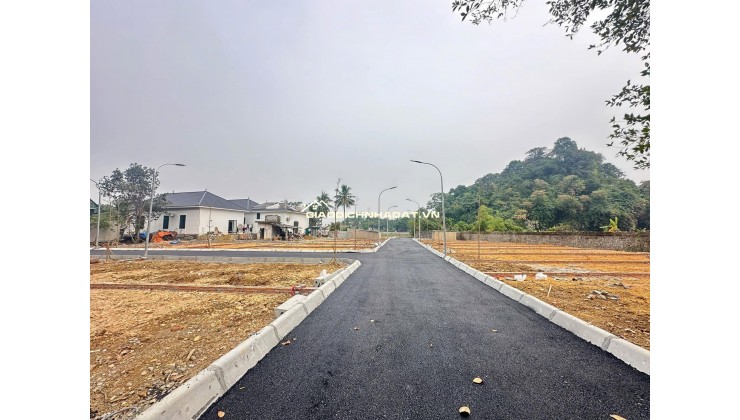 Lô đất có vị trí đẹp tại Ba Hàng Đổi Lạc Thuỷ Hoà Bình