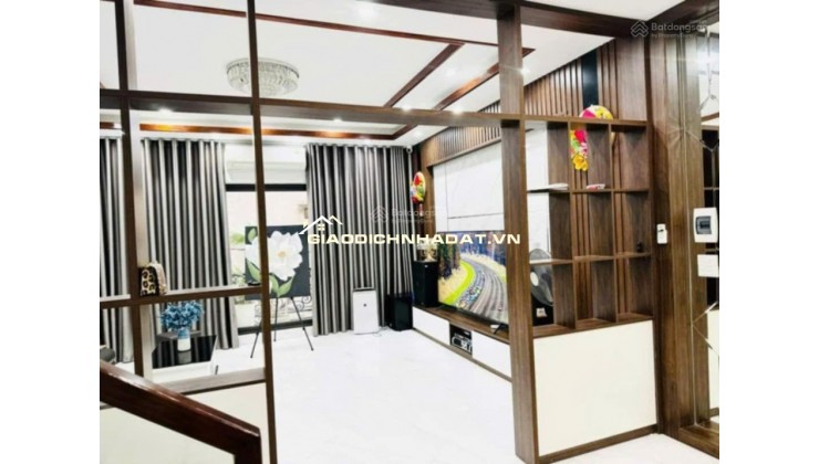 Bán nhà 5 tầng, 55m², 4PN, ngõ Trương Định, Hoàng Mai, 9.8 tỷ