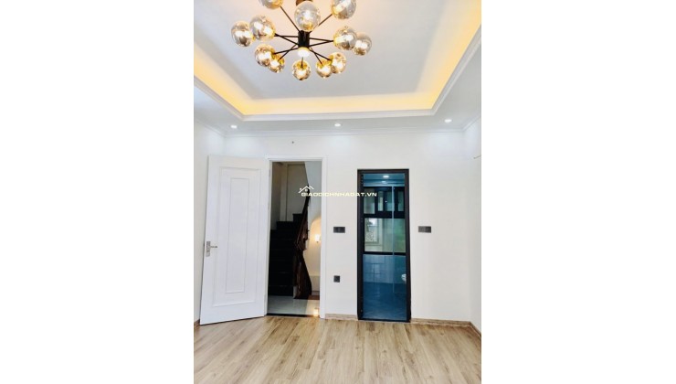 30M2, 5 TẦNG, 3.8MT, CHỈ NHỈNH 7 TỶ, MỚI TINH, XINH LUNG LINH CẦU GIẤY.