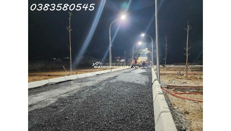 Đất đẹp thị trấn Hai Hàng Đồi huyện Lạc Thủy tỉnh Hòa Bình
Lh sđt : 0383580545