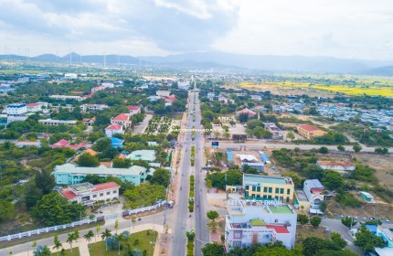 Bán đất mặt tiền kinh doanh cách biển 500m