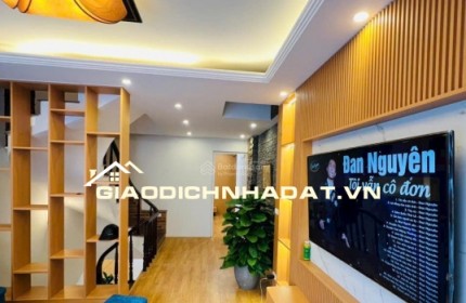 Cần bán gấp nhà riêng phố Kim Mã, Ba Đình, Hà Nội 5 tầng full nội thất giá rẻ