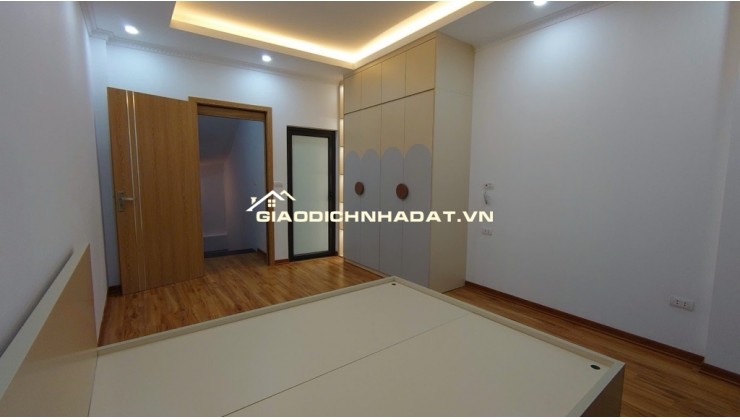 Nhà An Dương Vương, 32m2 x 5 tầng , Giá 5,75 Tỷ, Ô Tô