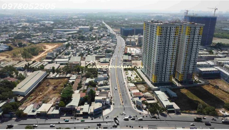 Chính chủ cần bán gấp căn hộ 2PN Bcons Plaza - View SG tầng trung