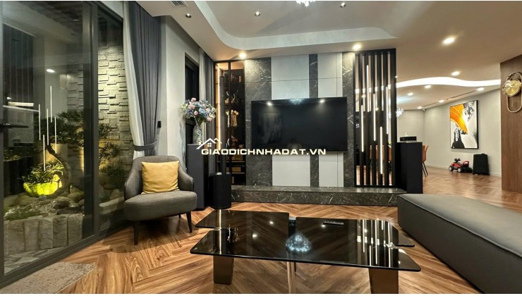 CHÍNH CHỦ BÁN CĂN 3 NGỦ - ĐÔNG NAM - 135M² - TIME TOWER, 31 LÊ VĂN LƯƠNG