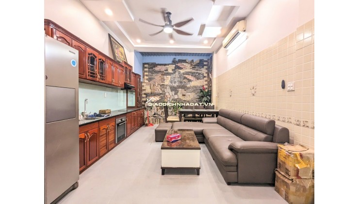 Cần bán nhà Hoàng Văn Thái – Thanh Xuân 70m2X7T giá chỉ 23.8 tỷ.