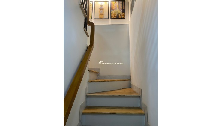 NHÀ SÁT BV GIA ĐỊNH, NGAY TRUNG TÂM BÌNH THẠNH 29.7M2 (4 TẦNG) SHR 7.5 TỶ. LH:0786682268.