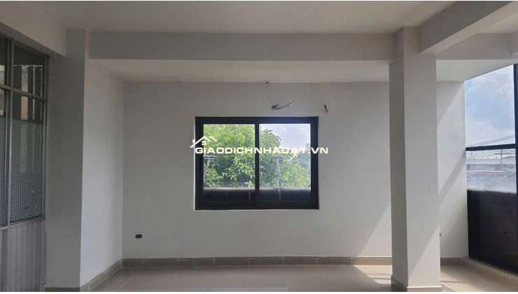 CHO THUÊ VĂN PHÒNG TẠI TP DĨ AN, DT 75 VÀ 175M2, MT12M. GIÁ TỪ 15TR/TH. LH:0945303236