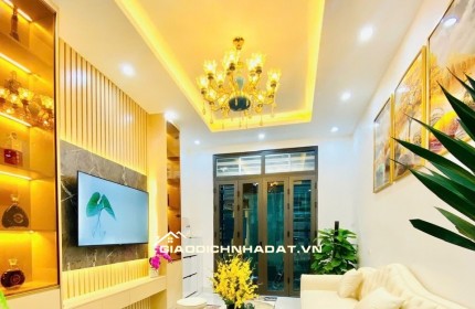 BÁN NHÀ ĐỐNG ĐA - 4 TẦNG 3PN - VỊ TRÍ ĐẸP - 5,9 TỶ - FULL NỘI THẤT